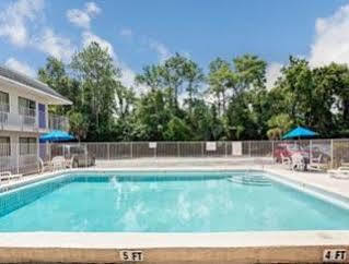 Knights Airport Motel 2*