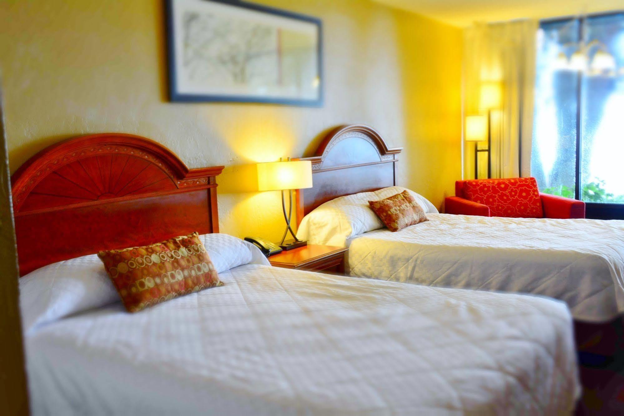 Crystal Cove Riverfront Resort Palatka