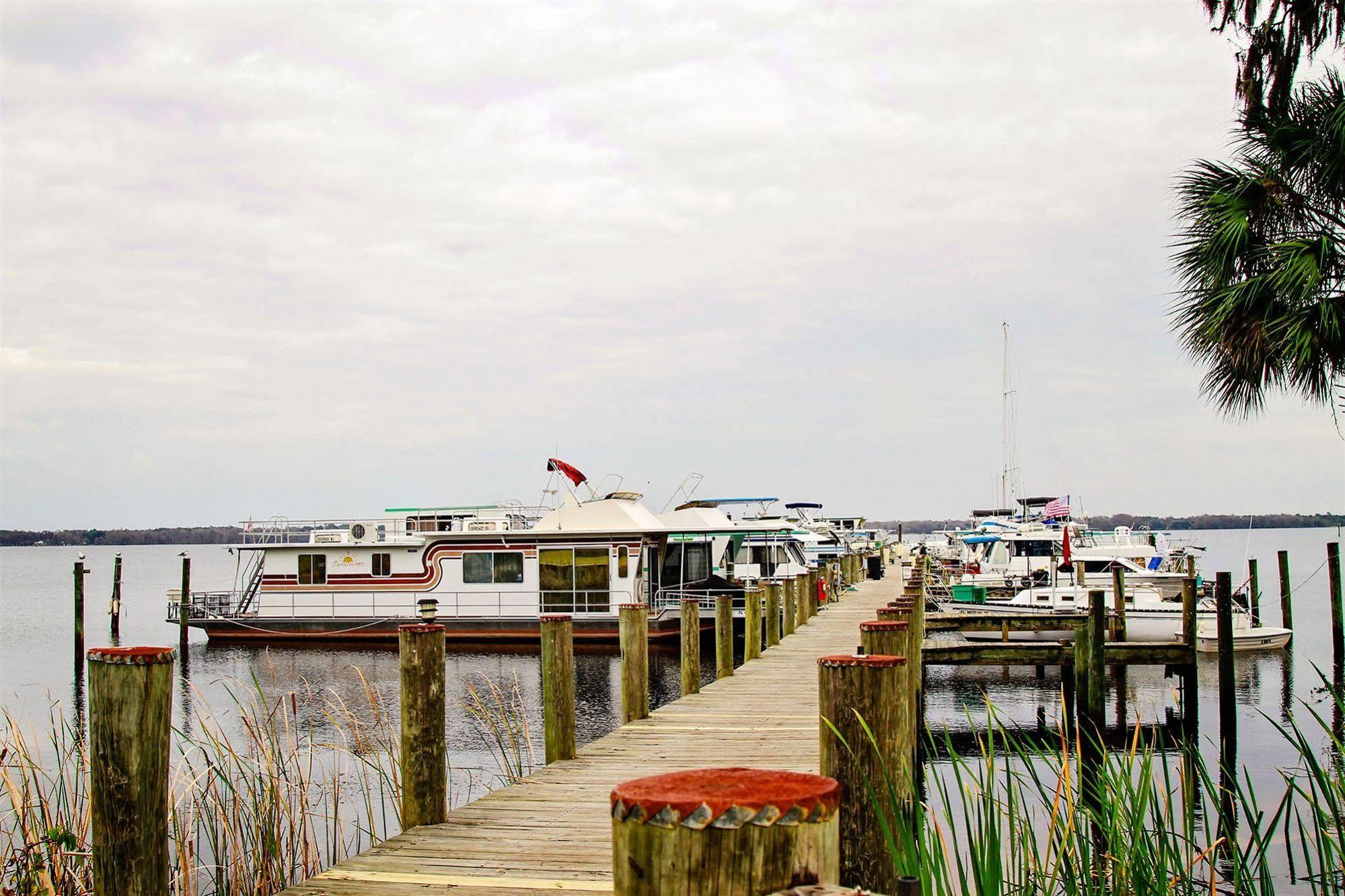 Crystal Cove Riverfront