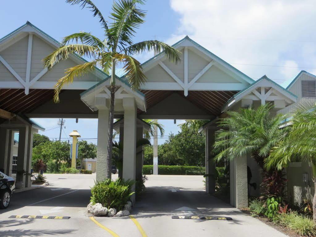 Hadley And Marina Hotel