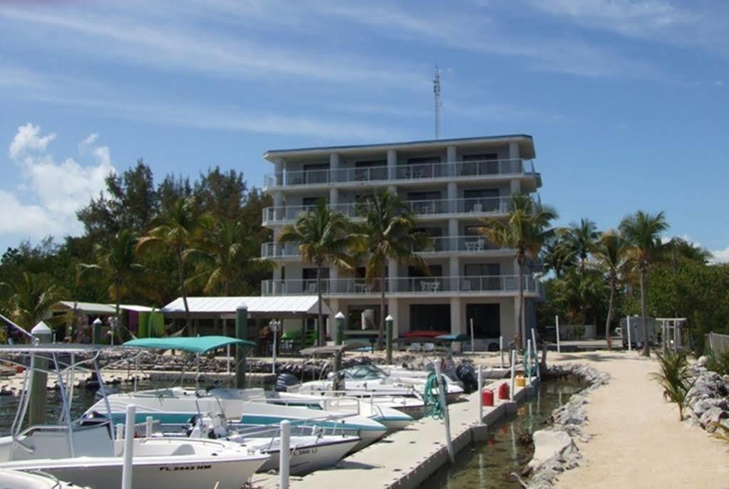 Hadley And Marina Hotel 3*
