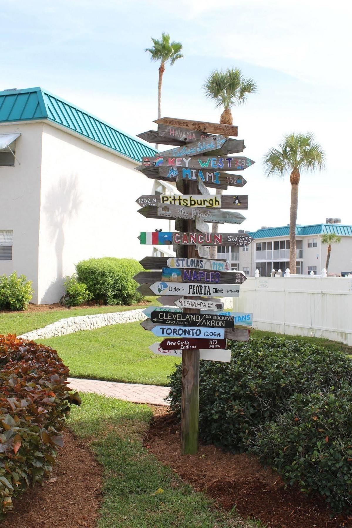 Arms West Resort 3*