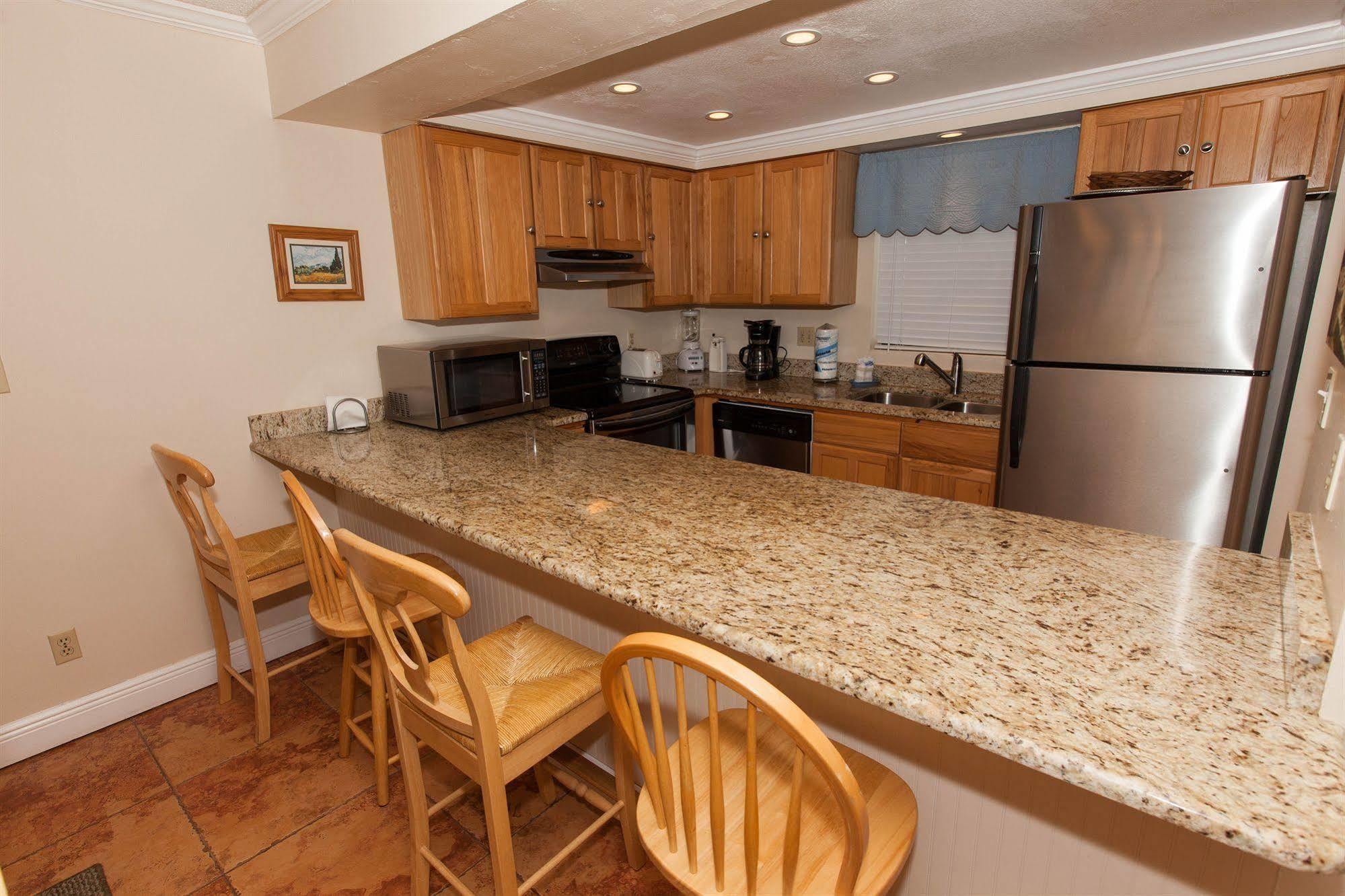 Sterling Huntington By The Sea Resort 3*