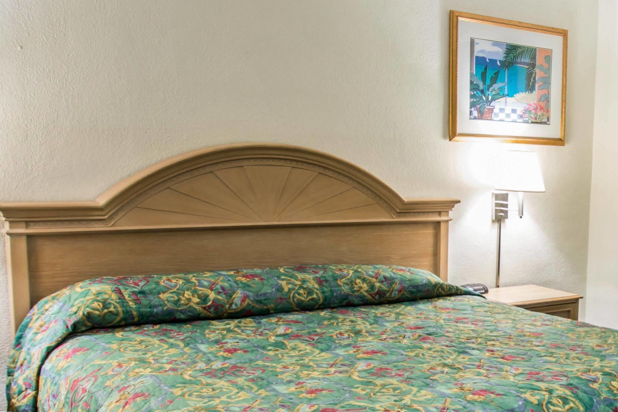 Inn Rodeway Pierce Us Highway 1 Fort Pierce