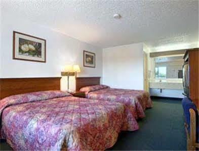 Super 8 By Wyndham Riviera West Palm Riviera Beach