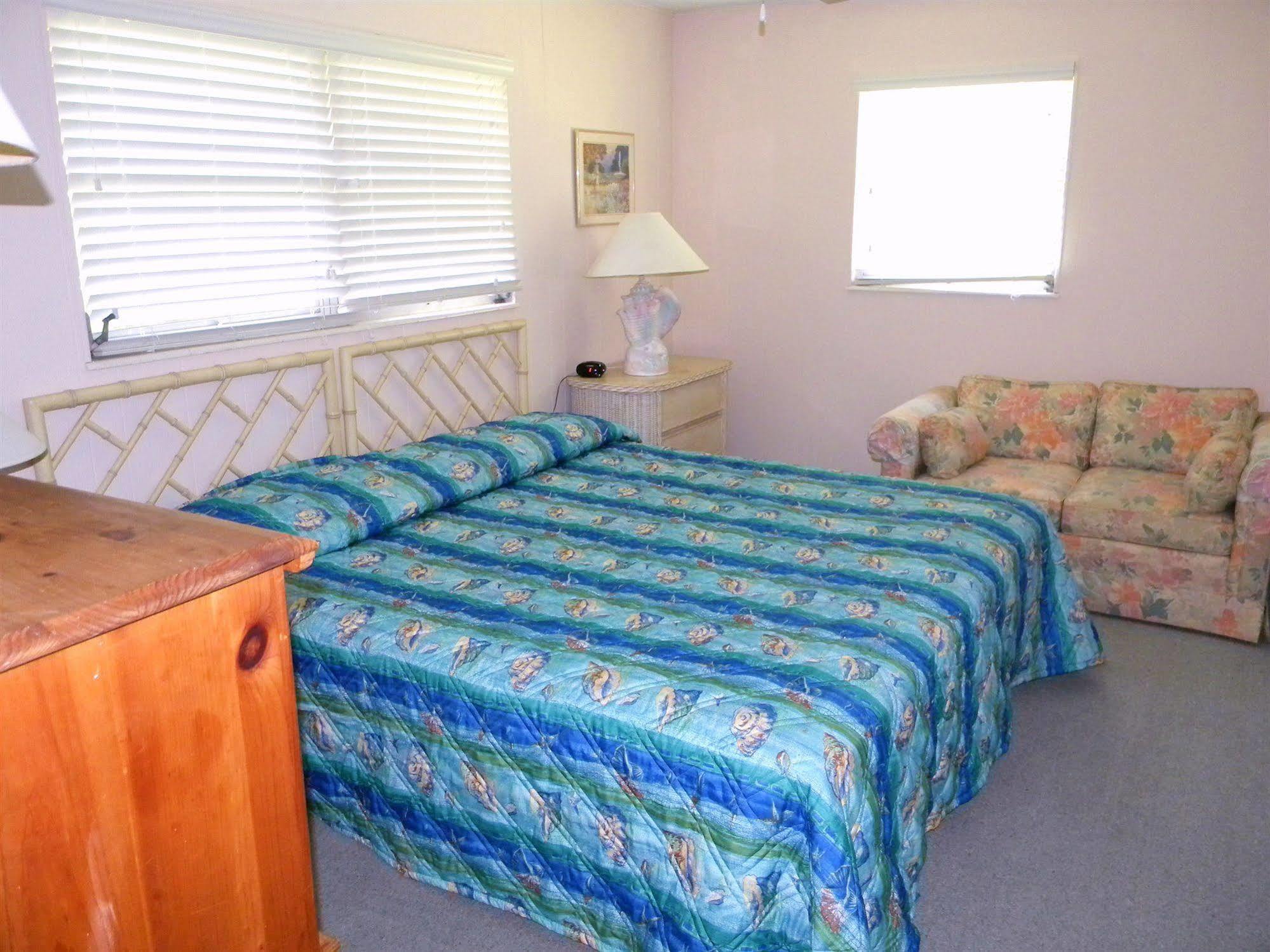 Gulf Breeze Holiday park 2*