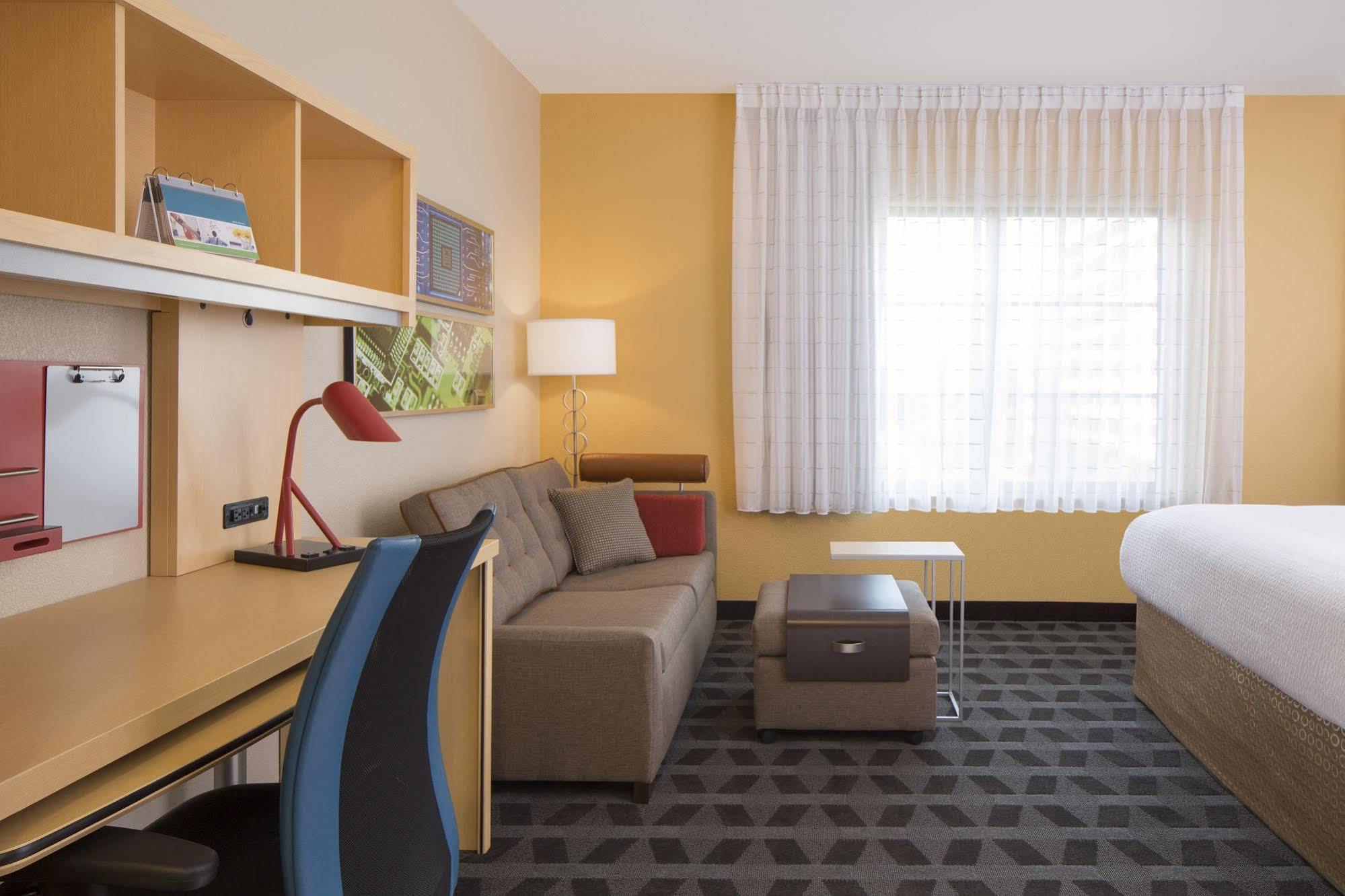 Towneplace Orlando At Flamingo Crossings Town Center/western Entrance 3*