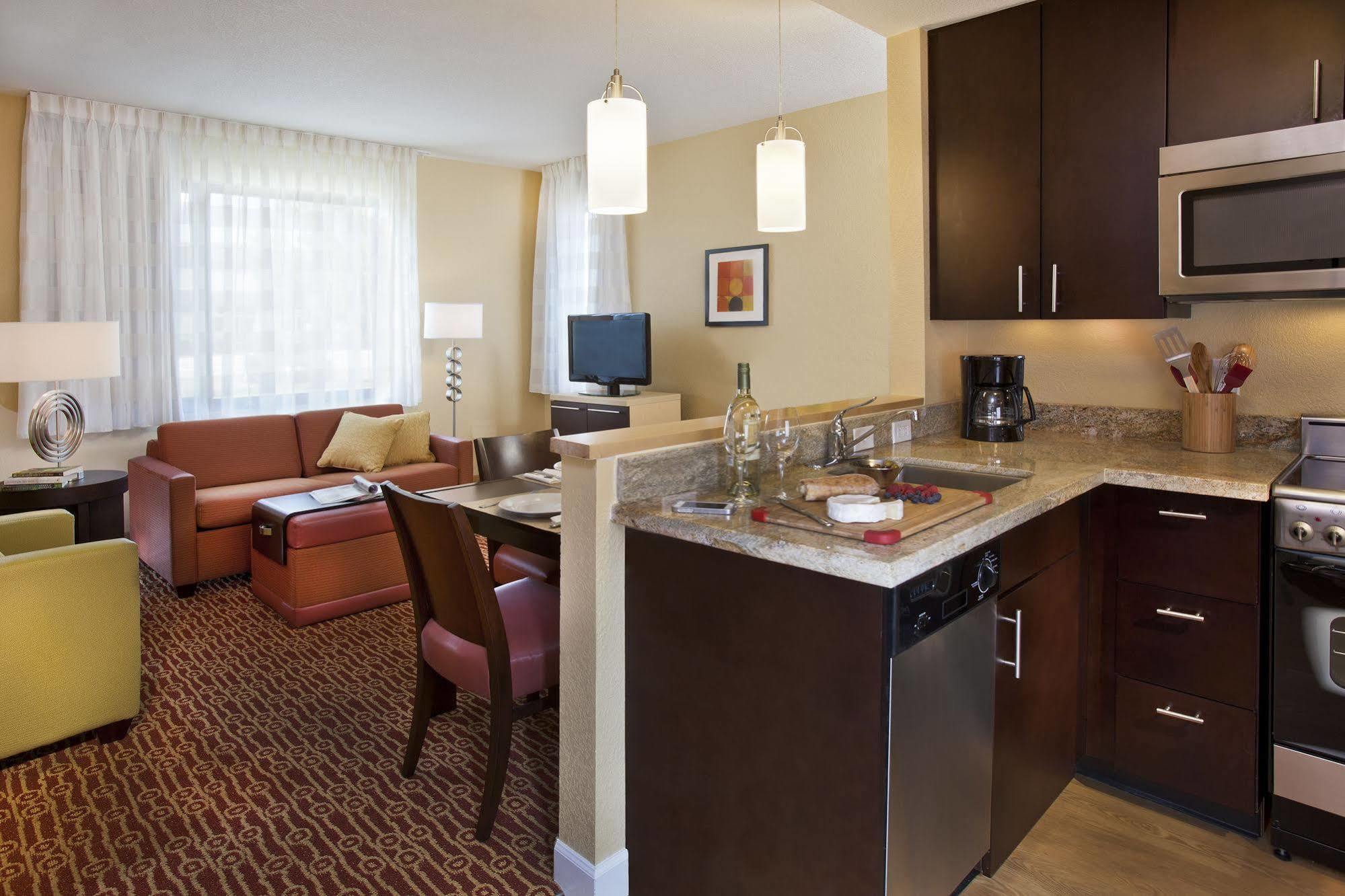 Hotel Towneplace Orlando At Flamingo Crossings Town Center/western Entrance