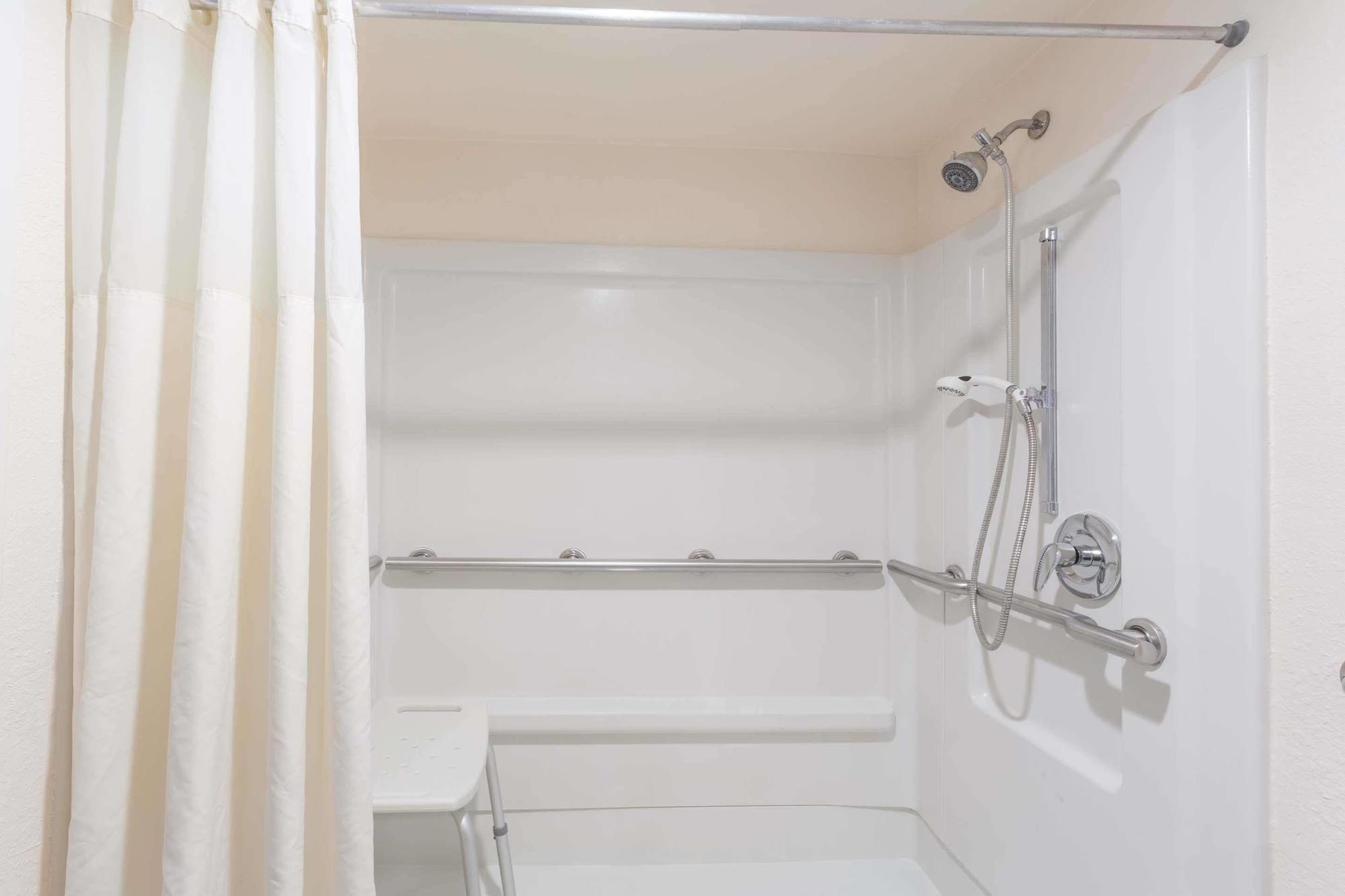 Hotel Days By Wyndham Neptune 2*