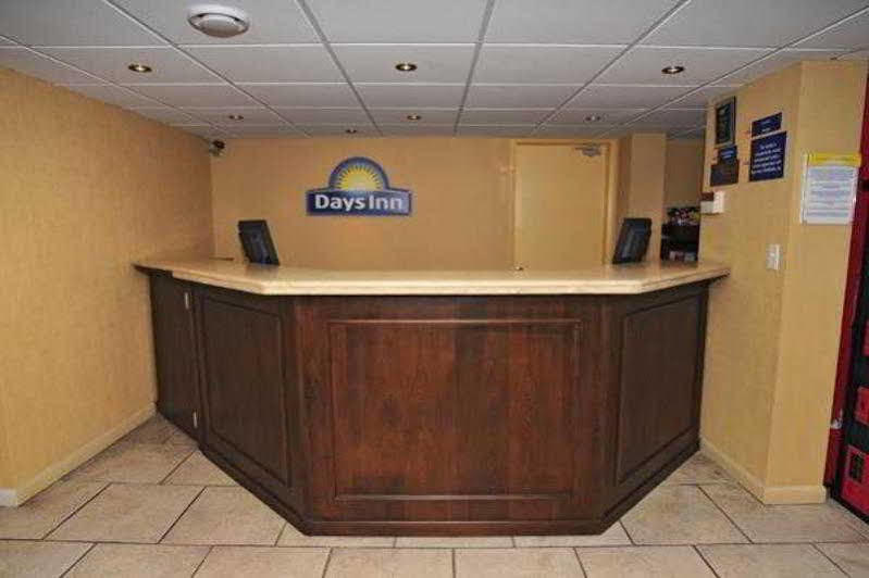 Hotel Days By Wyndham Neptune Jacksonville Beach