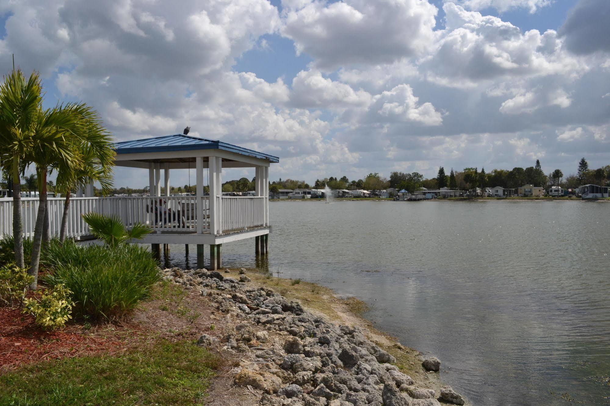 Hotel Winter Quarters Encore Manatee Rv Bradenton
