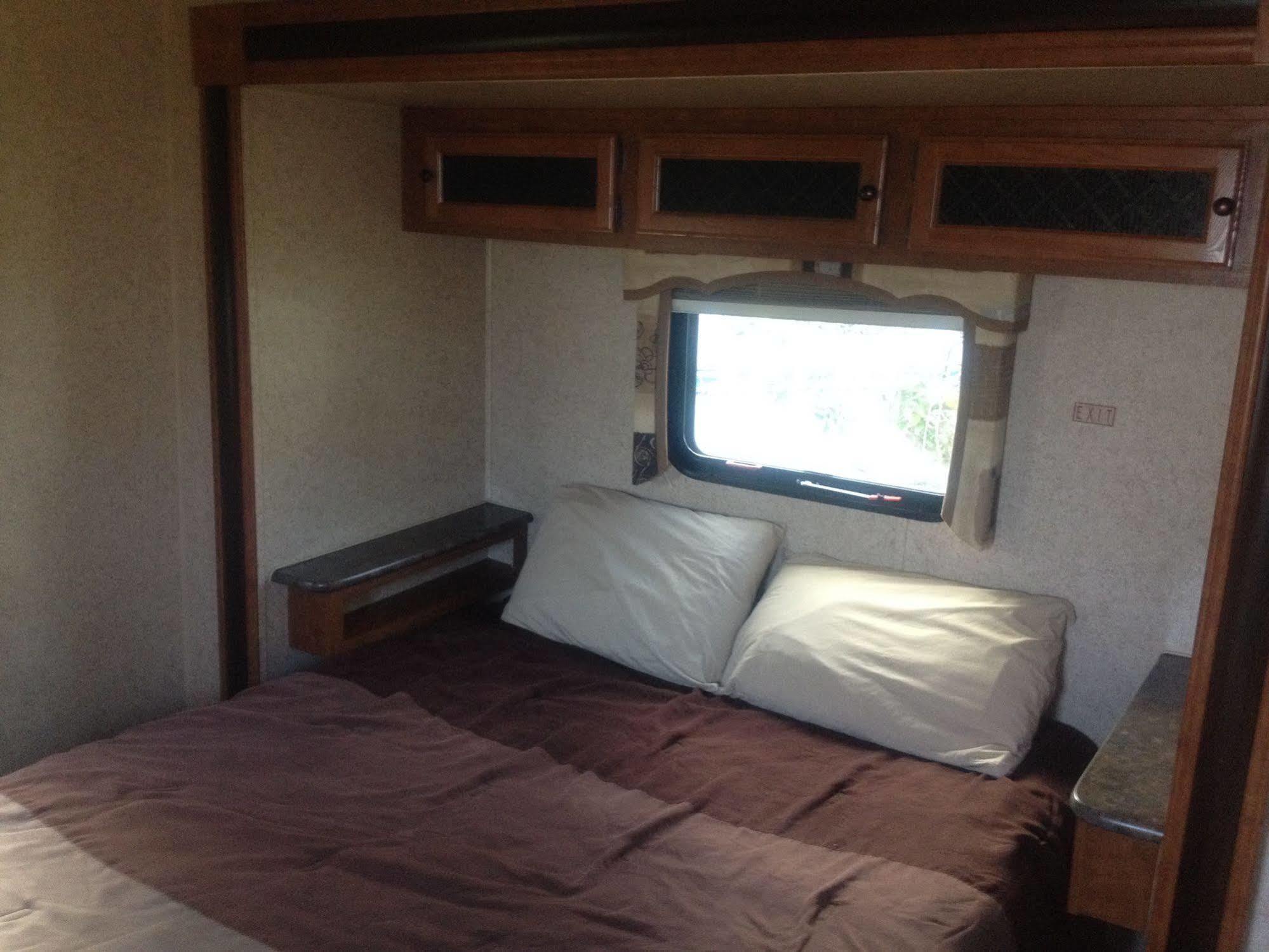 Winter Quarters Encore Manatee Rv Hotel Bradenton