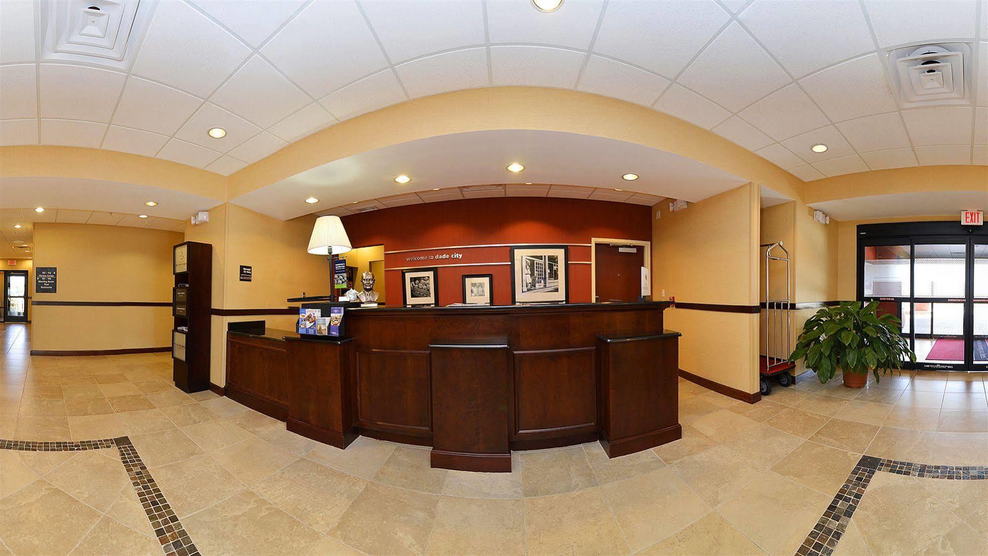 Hampton Dade - Zephyr Hills Hotel