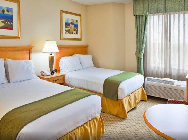 Hotel Express & - Nearest Universal By Ihg