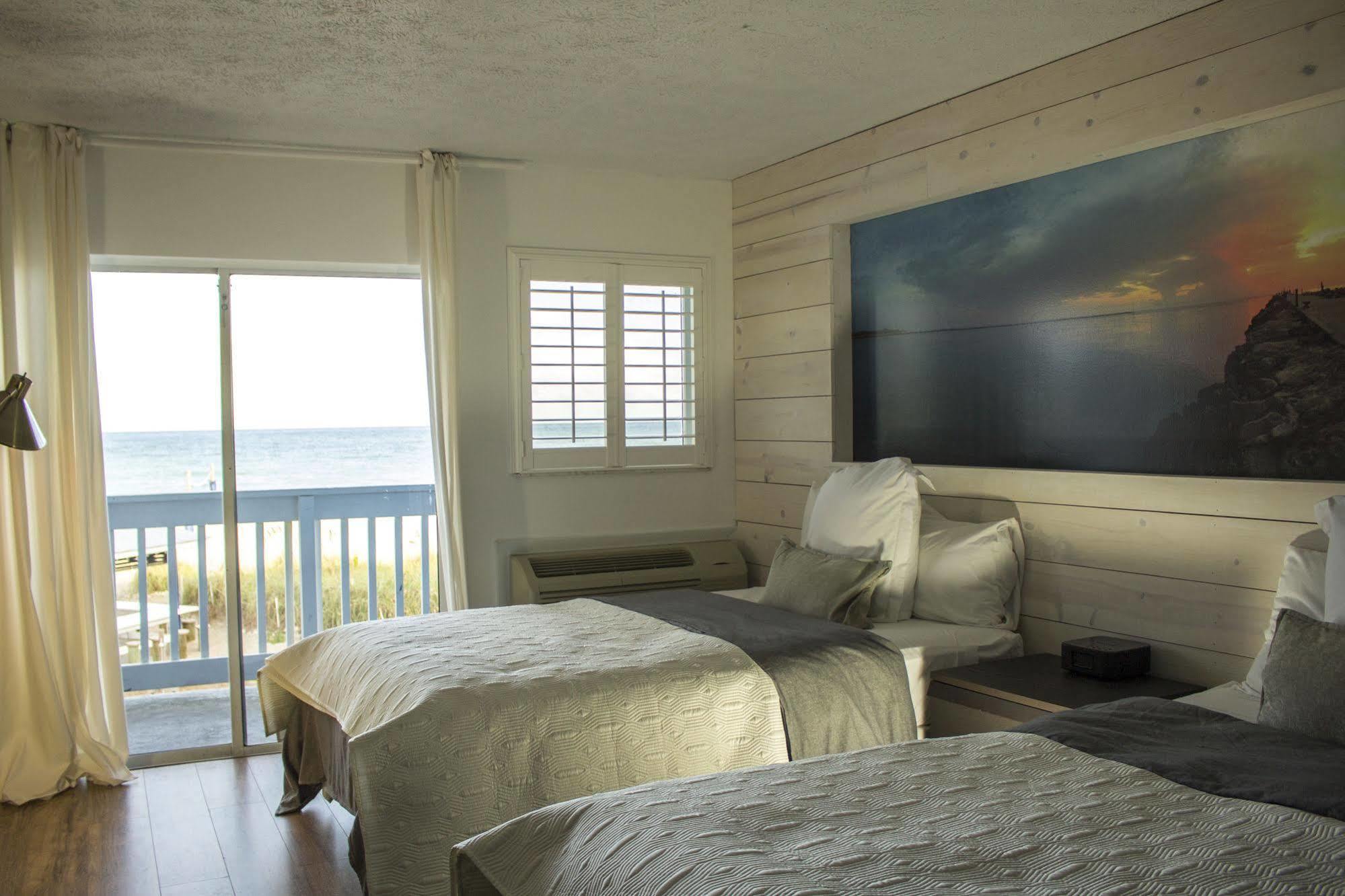Rhumcay Beach And Grille Resort Fort Pierce