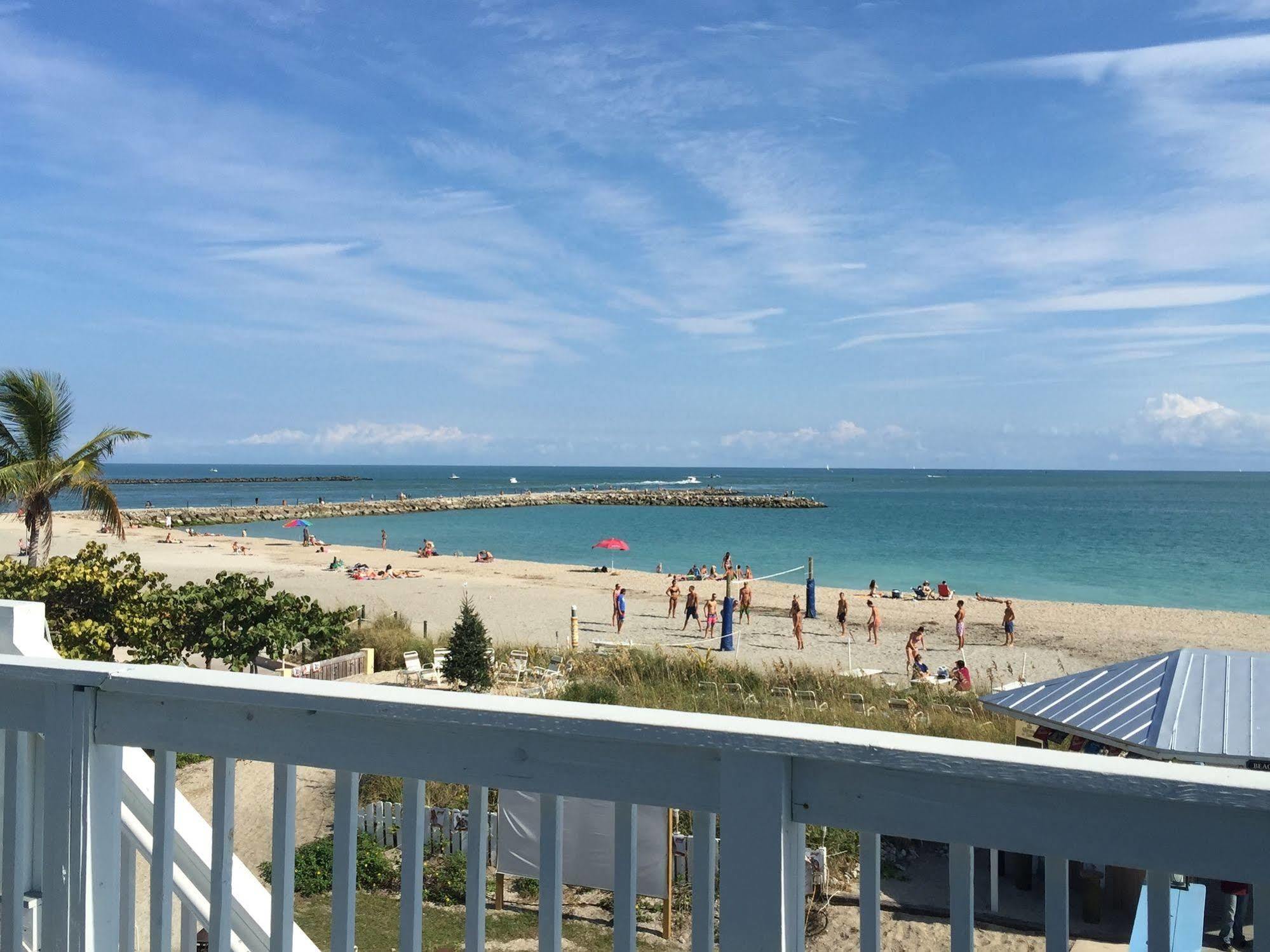 Rhumcay Beach And Grille Resort Fort Pierce