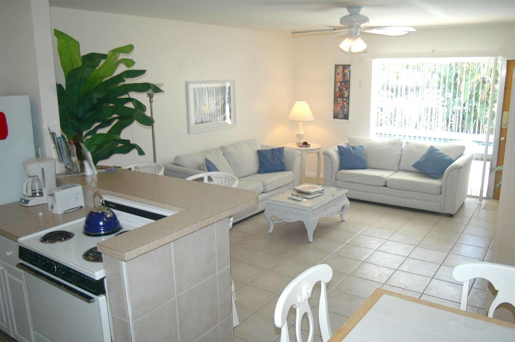Apartment Pineapple Place
