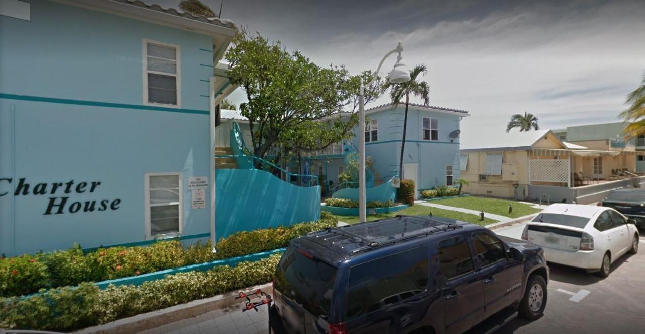 Charter House * Hollywood