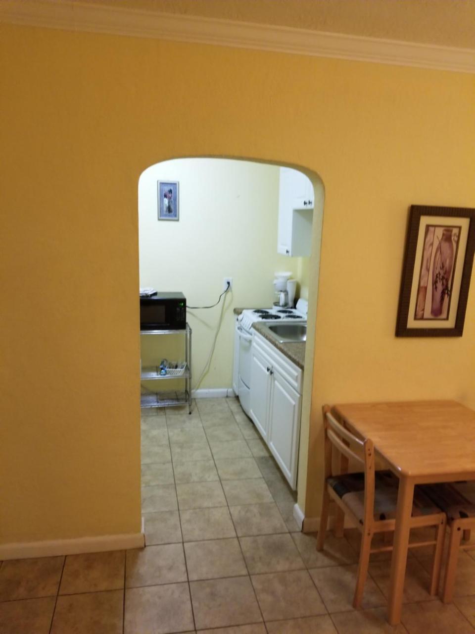 Motel Charter House