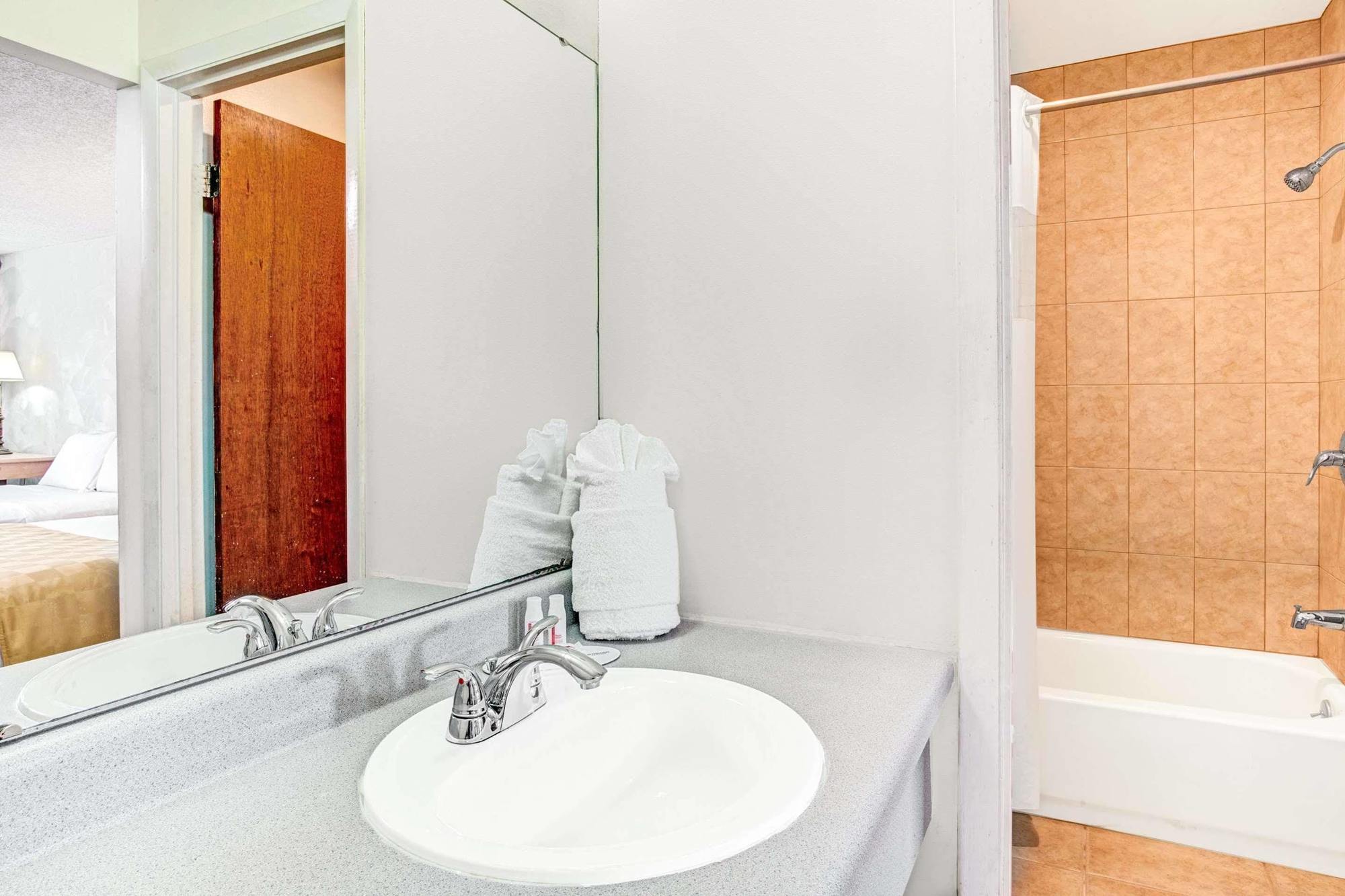 Knights Hotel Kissimmee