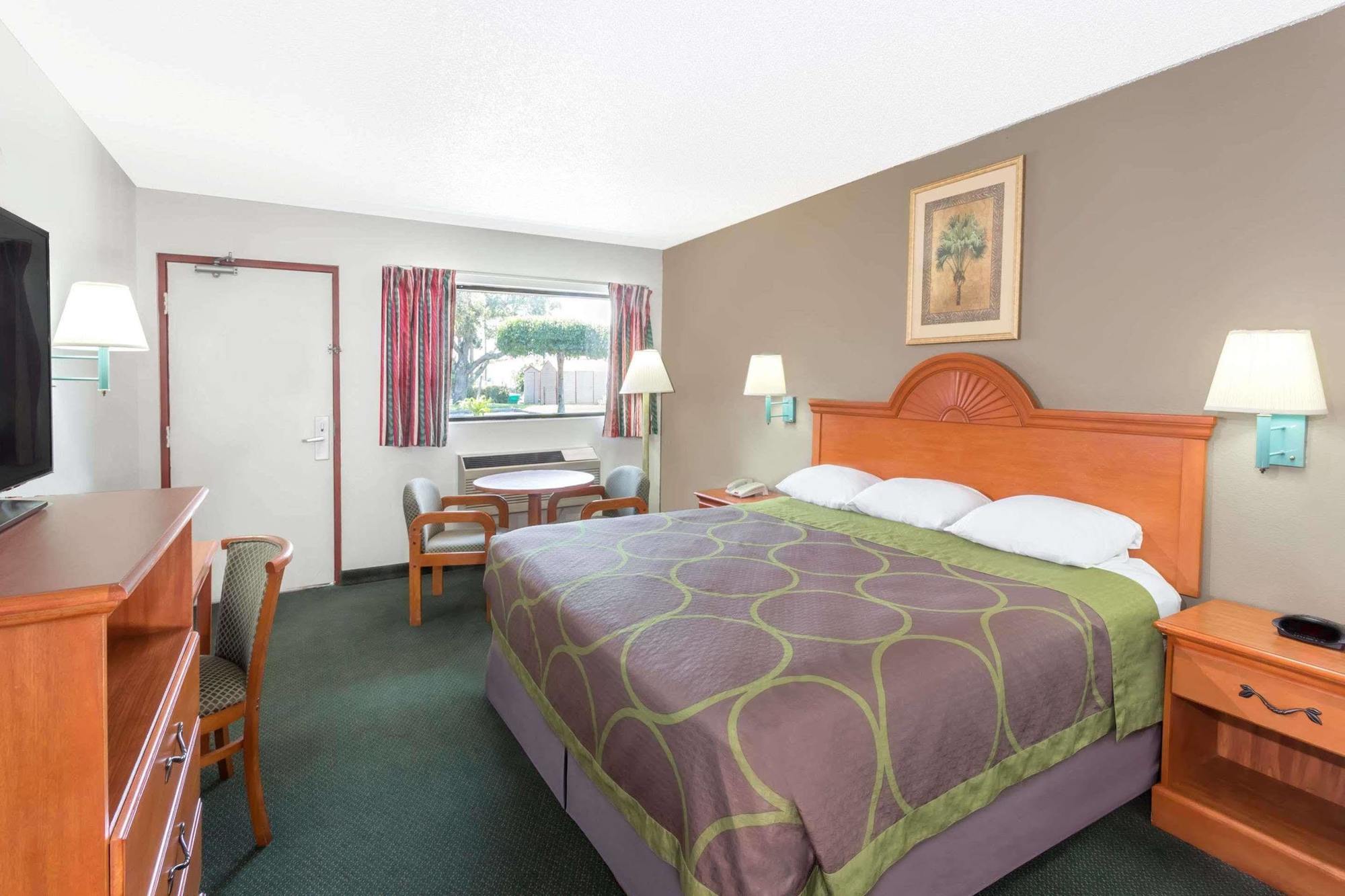 Motel Redfinn 2*