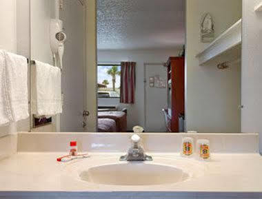 Redfinn 2* Fort Pierce