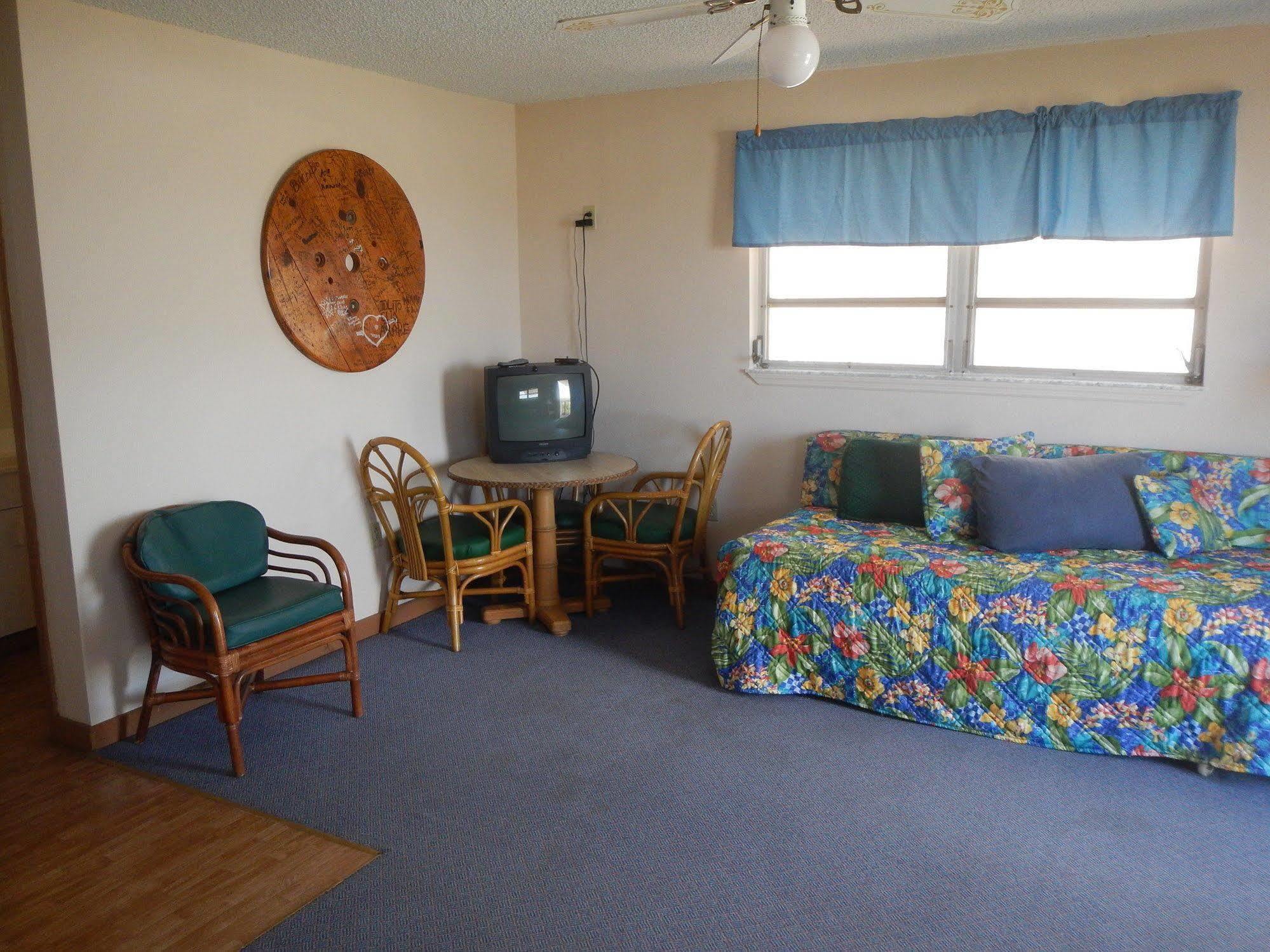 Apartment Ed & Ellen'S Canal Duplexes W/Dockage - Big Pine Key *