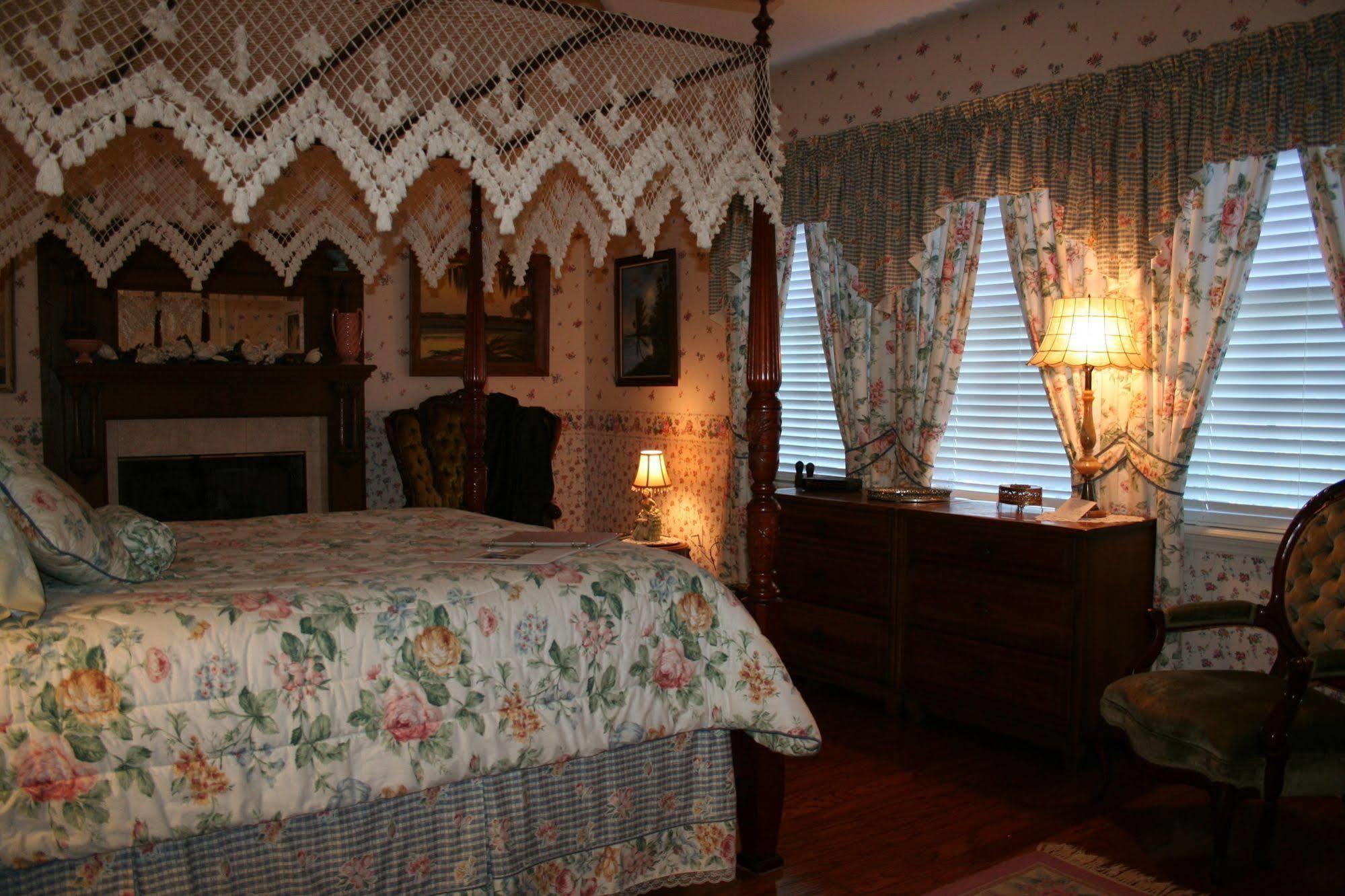 Heron Cay Lakeview 3*