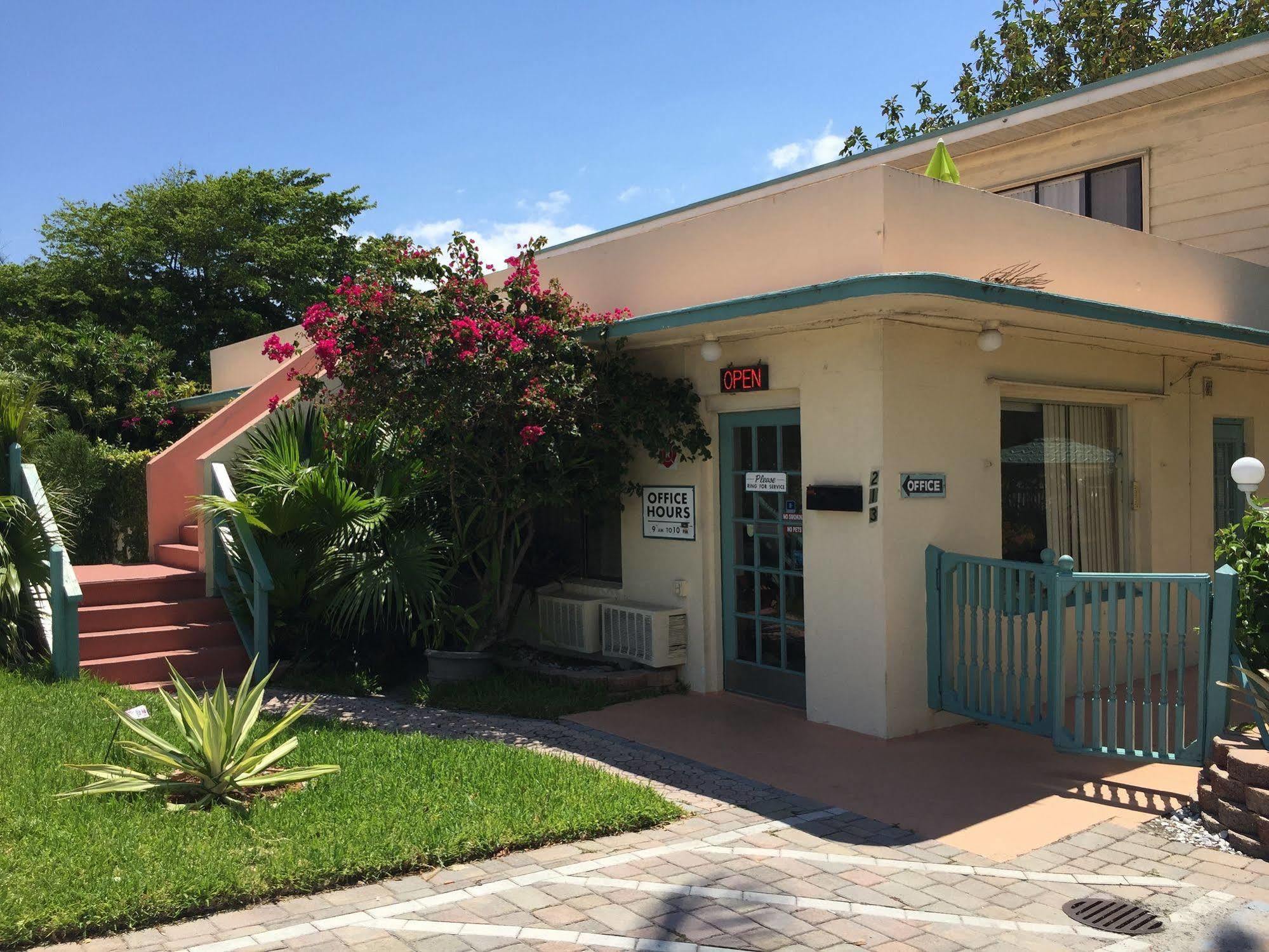 Sea Cove Motel 2*