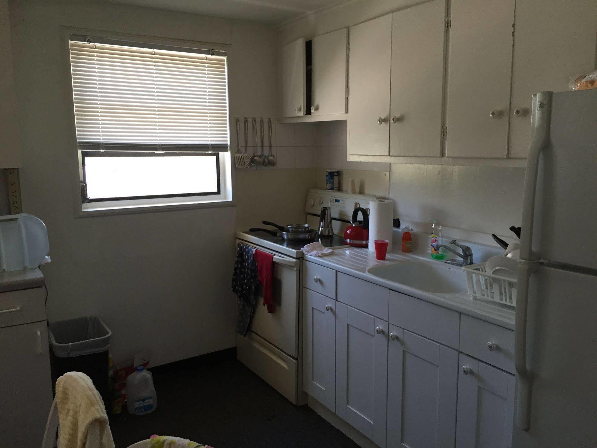 Sea Cove Motel 2*