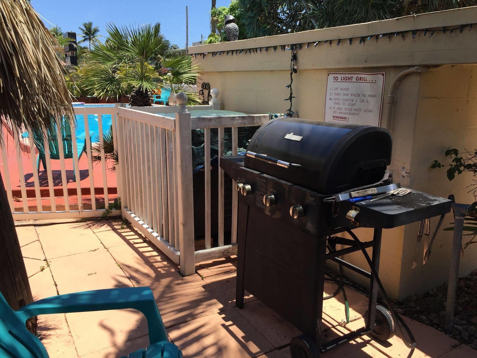 Sea Cove Motel 2*