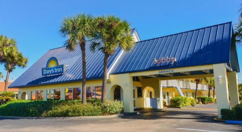 Hotel Days By Wyndham Cruiseport West At I-95/524 2*