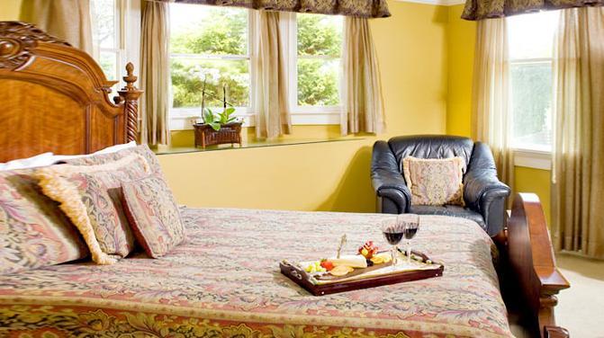 Hoyt House Luxury Bed & Breakfast 4*