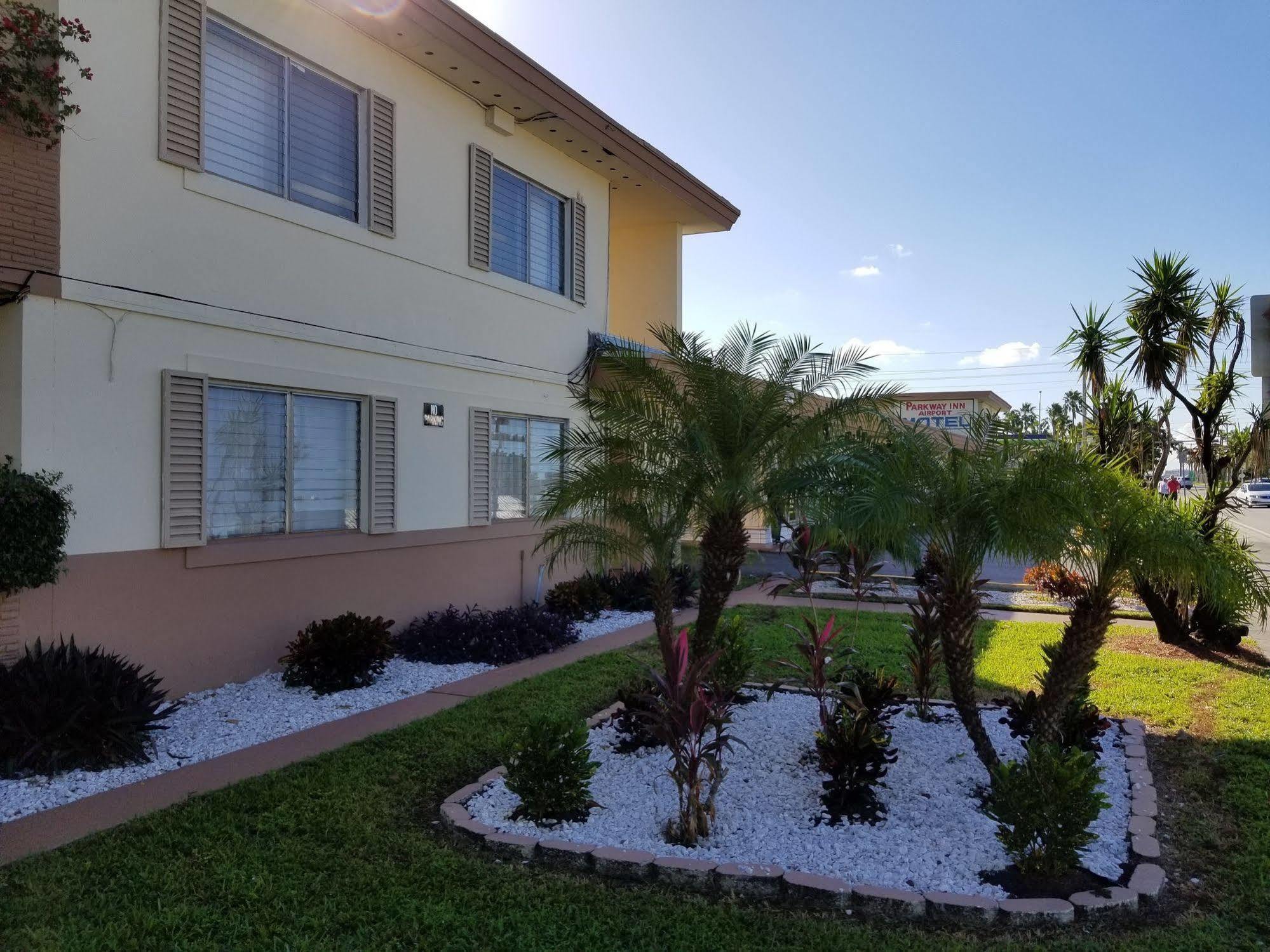 Hotel Parkway Miami Springs