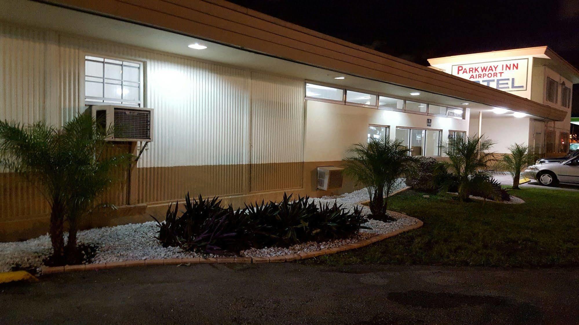 Hotel Parkway Miami Springs