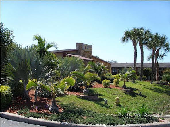 Motel Spinnaker Of 2*