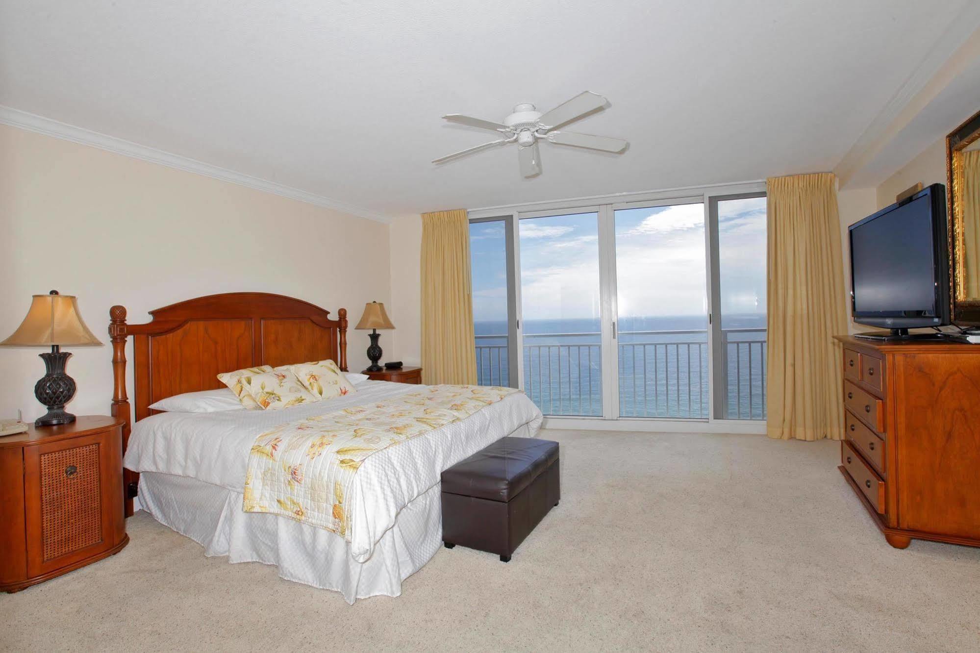 Emerald Beach Resort By Southern Resort 3*