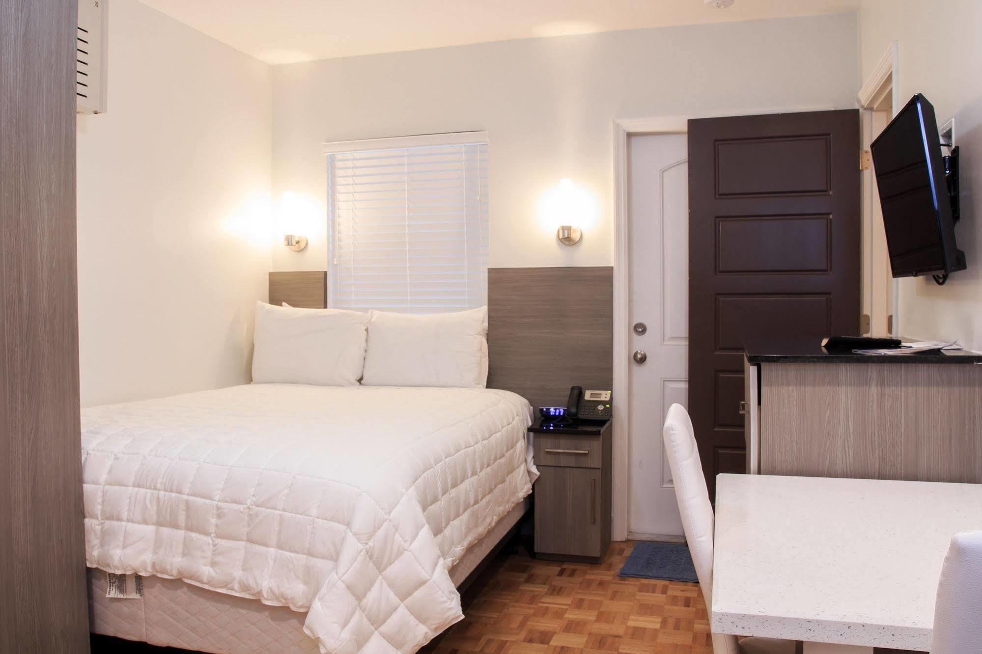 Aparthotel Caribbean Hollywood