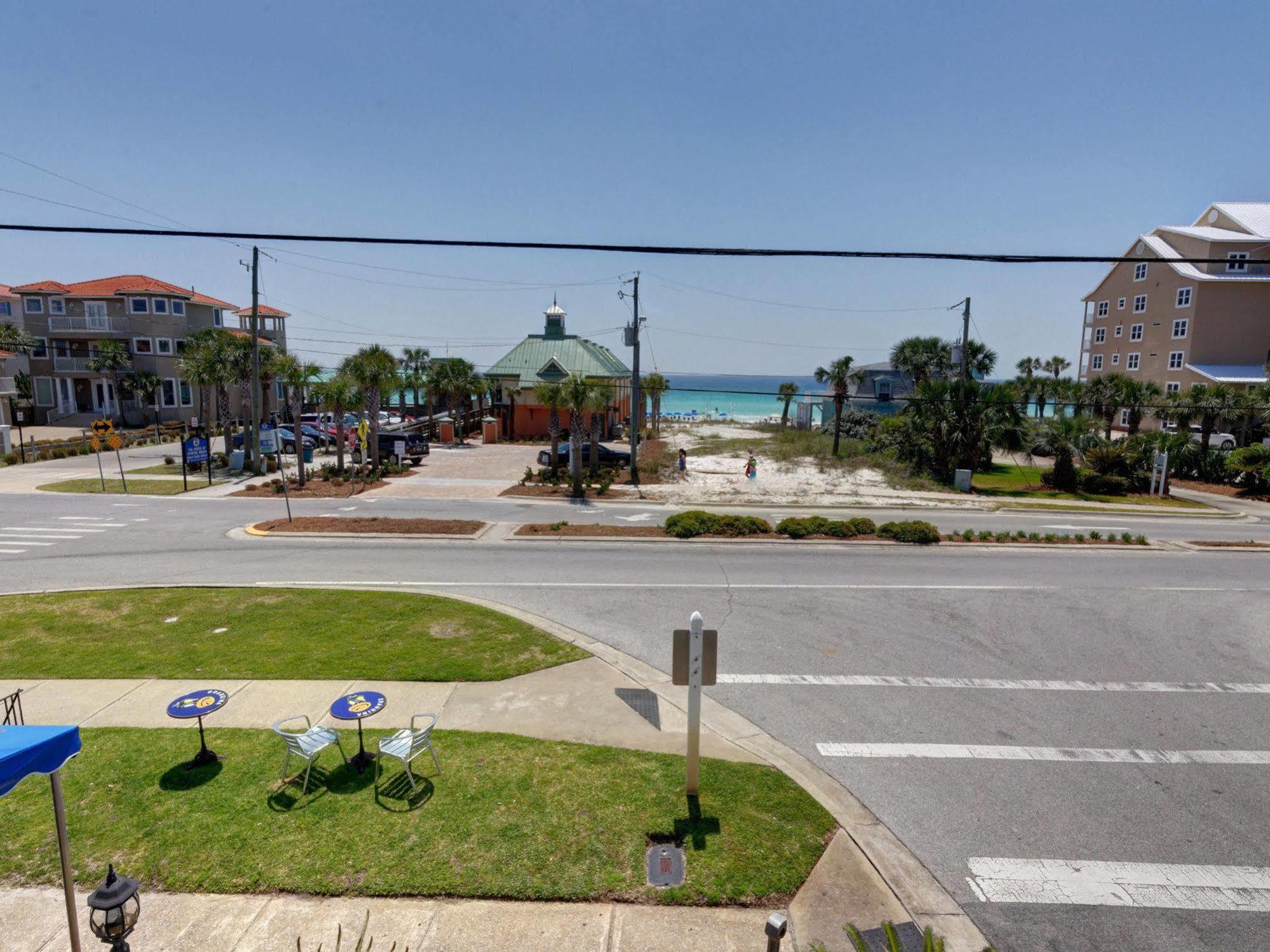 Beachside 3* Destin