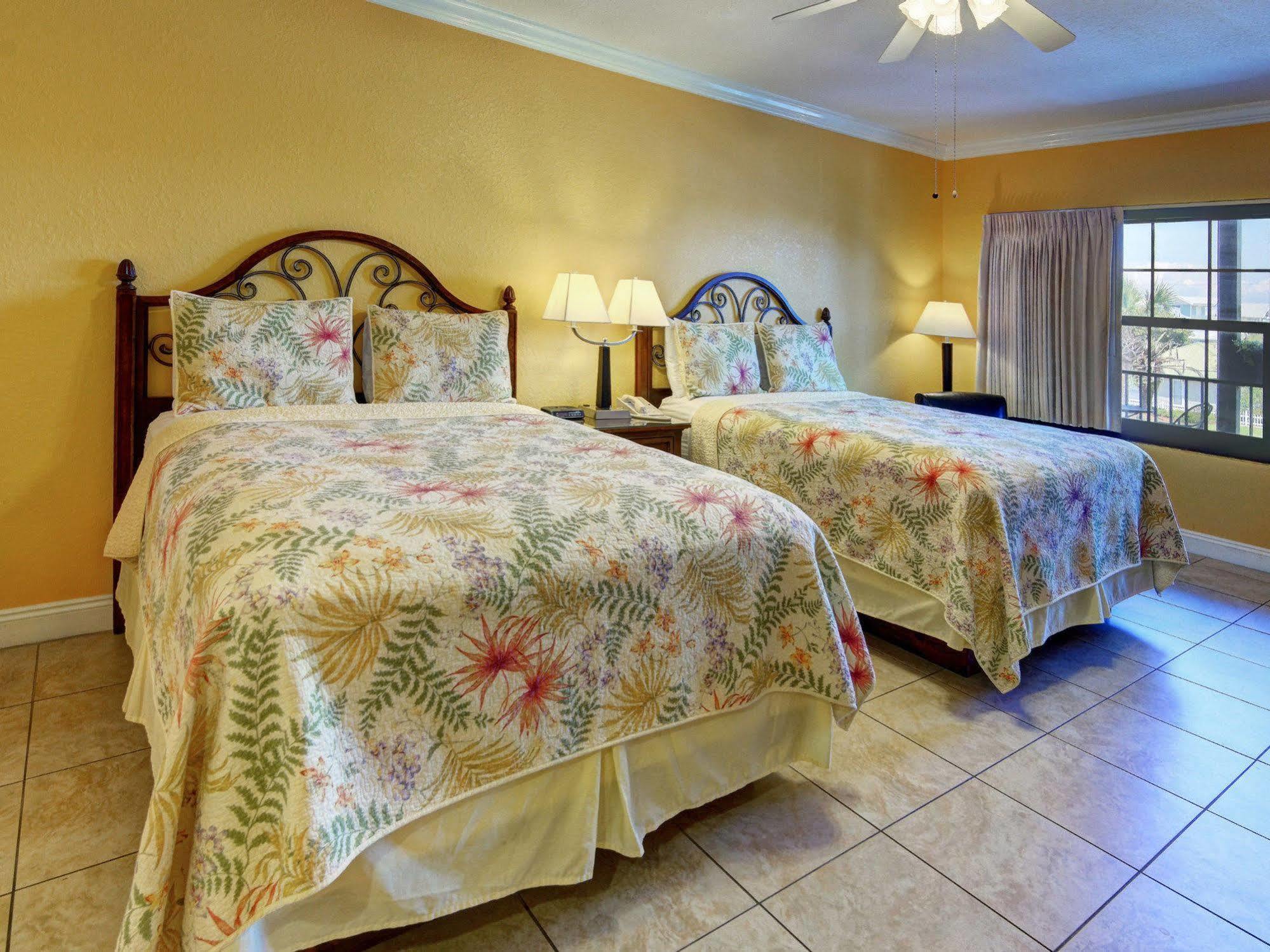 Beachside Hotel