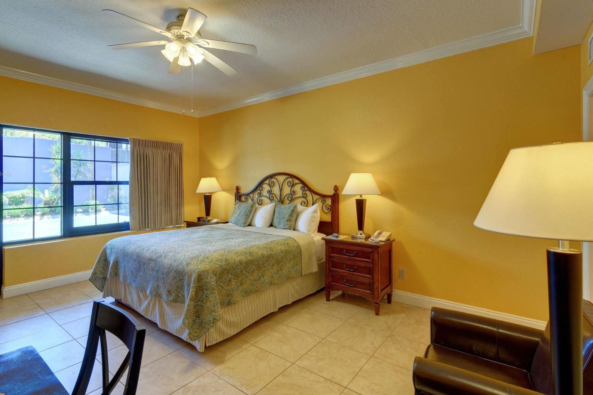 Hotel Beachside 3*