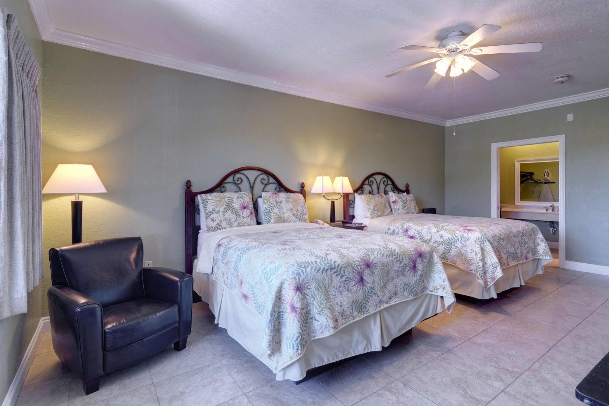 Beachside Hotel Destin