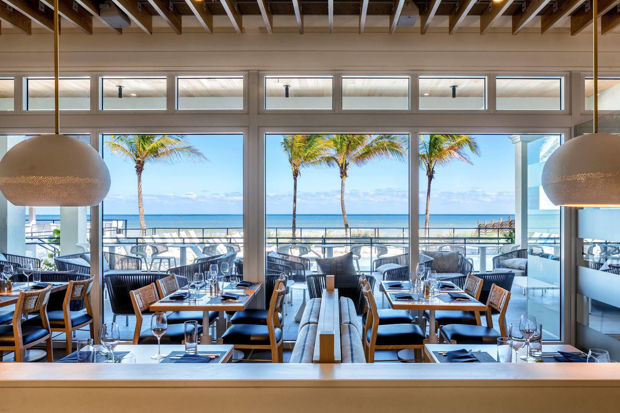 Resort Hutchinson Shores & 4*