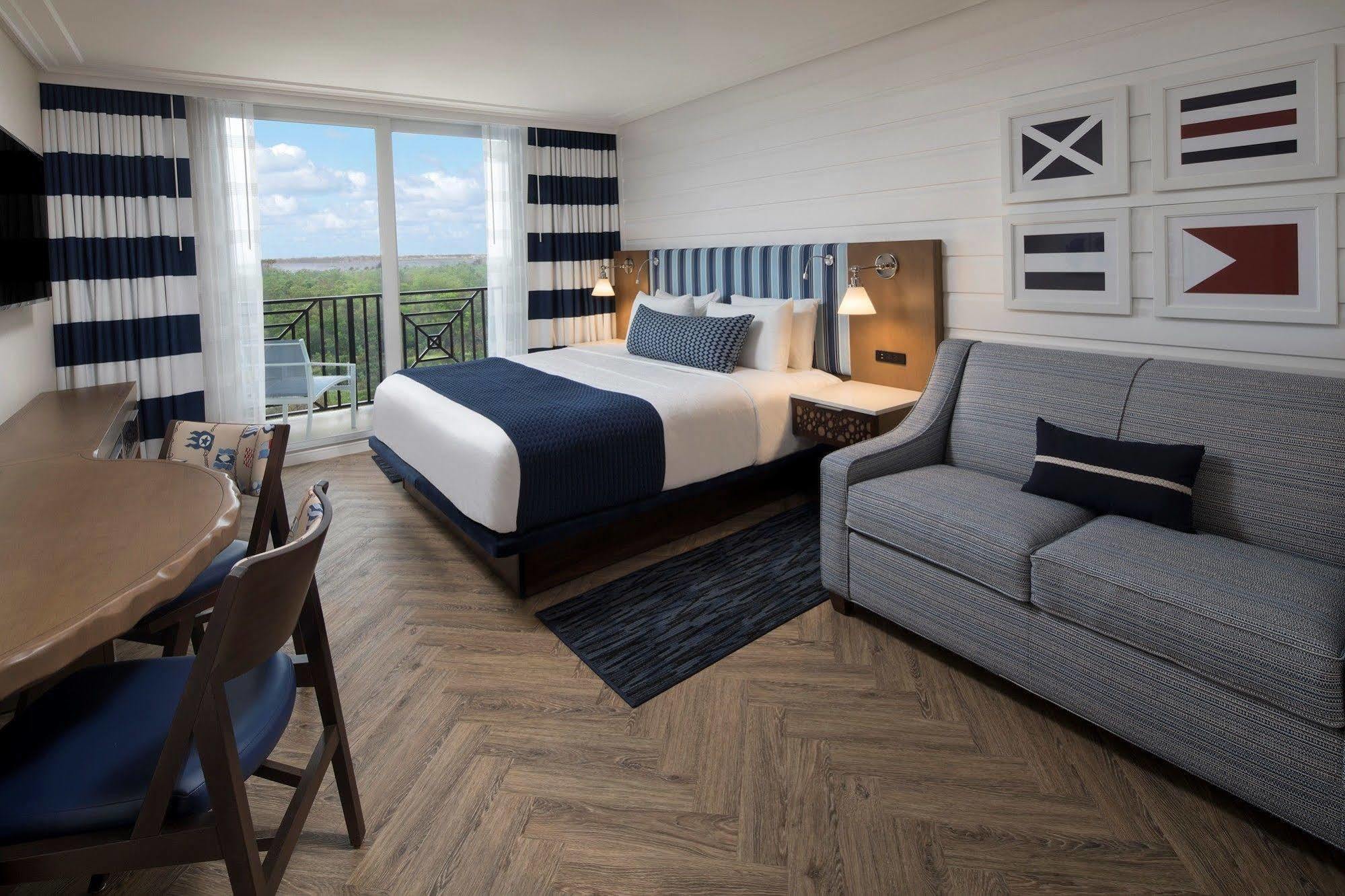 Hutchinson Shores & 4* Jensen Beach
