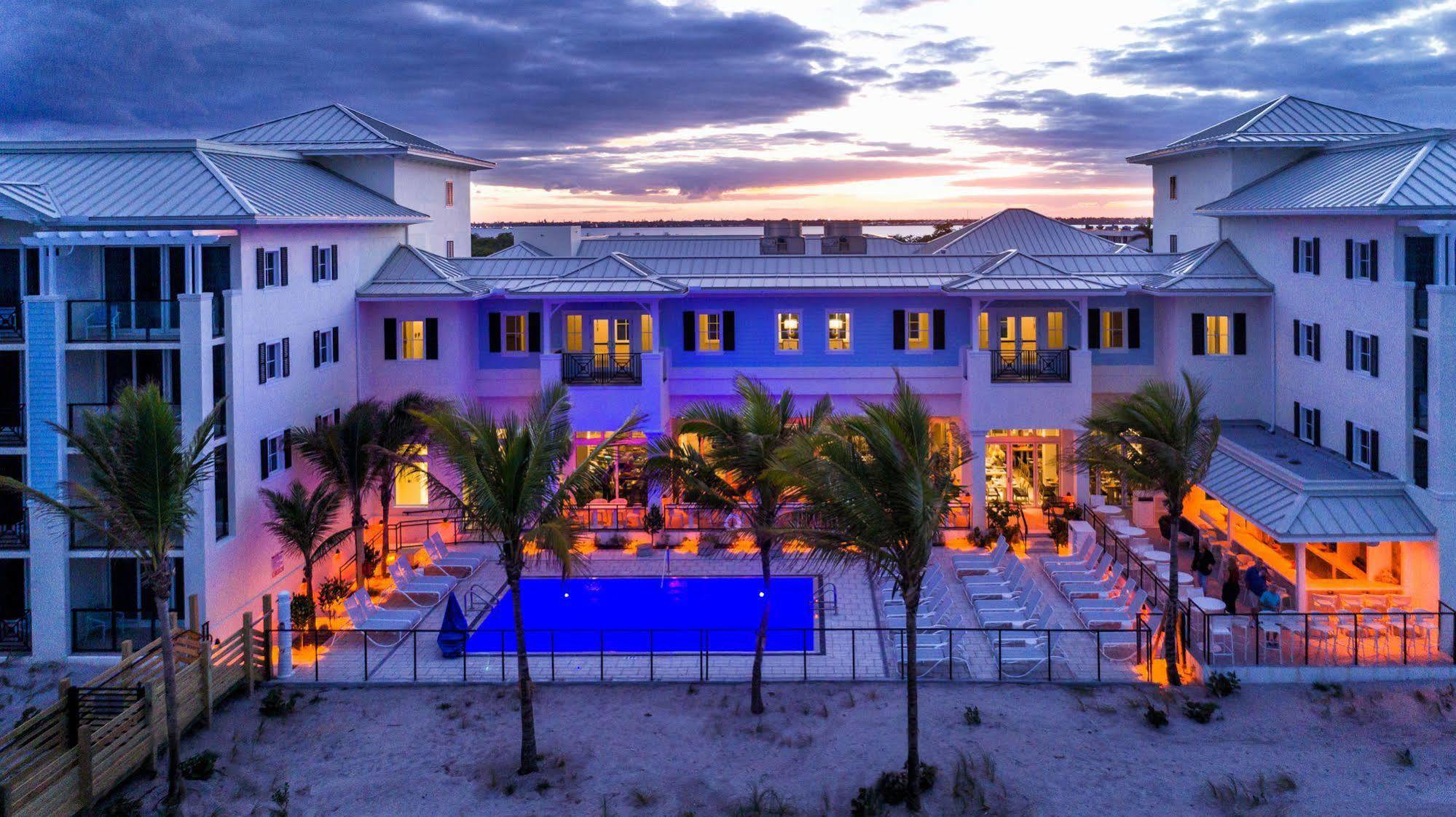 Hutchinson Shores & Resort