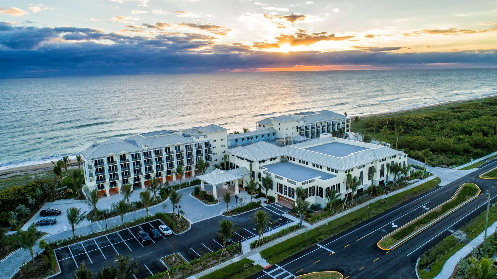 Resort Hutchinson Shores & 4*