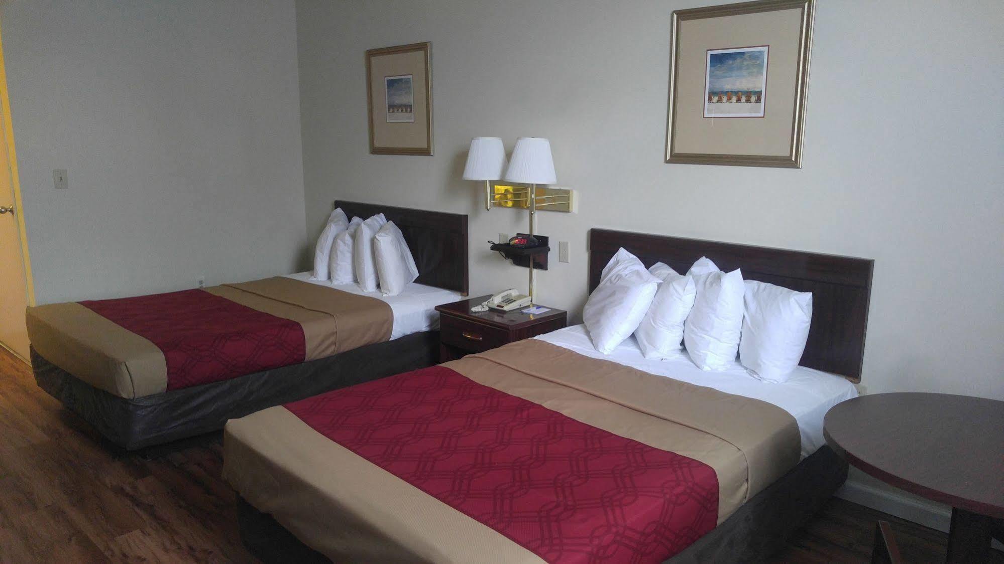 Belmont & Hotel 2*
