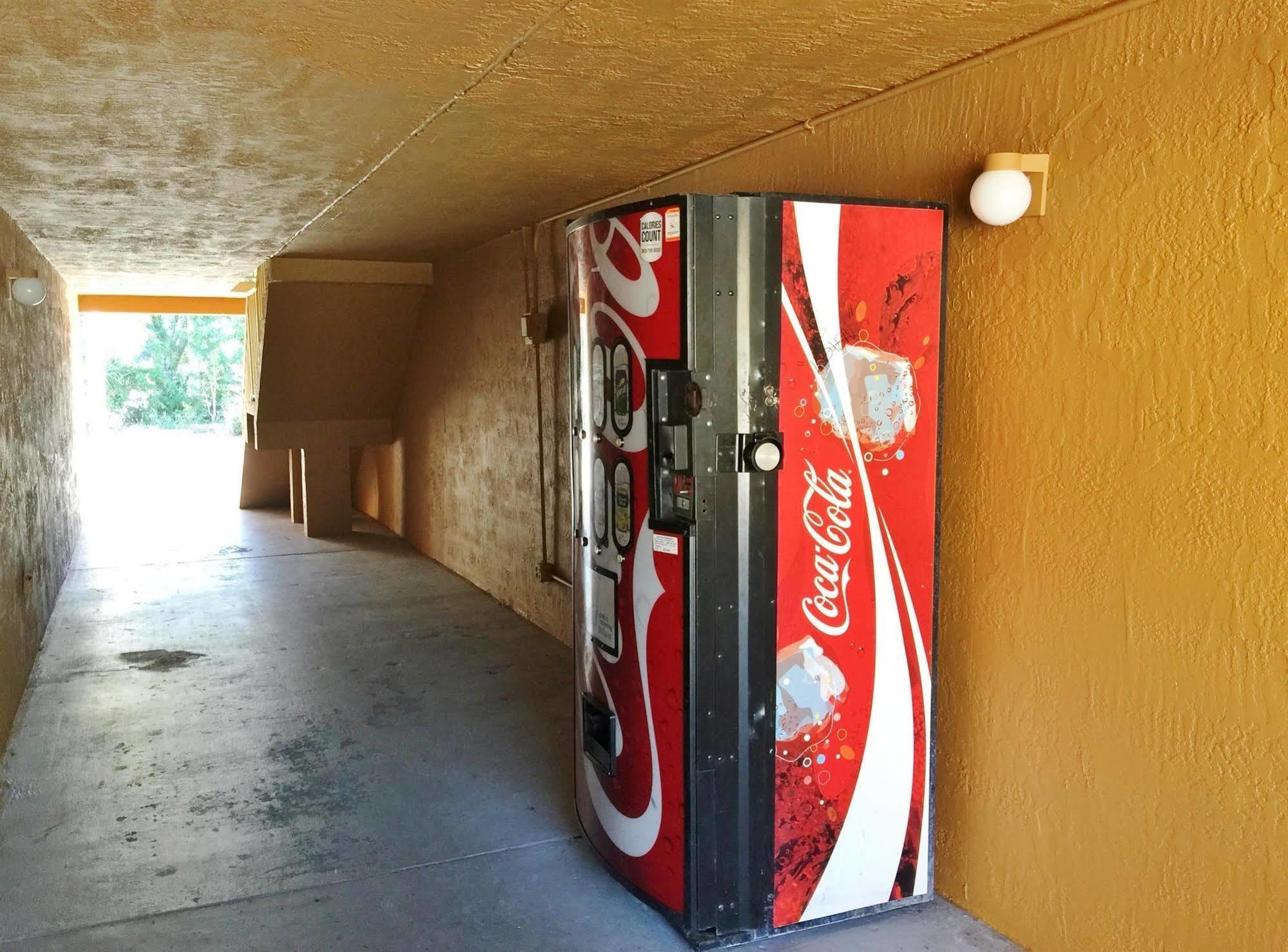 Motel Country Hearth Inn-
