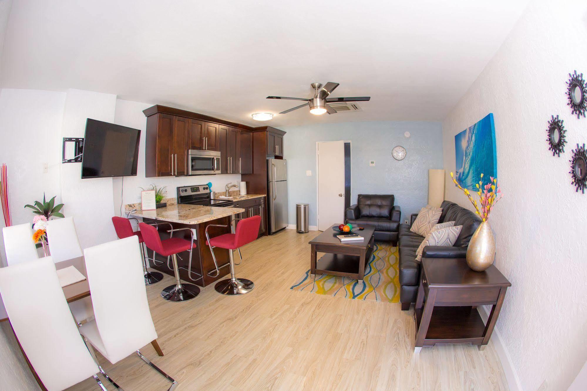 Aparthotel Park Shore Suites