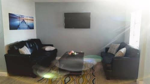 Aparthotel Park Shore Suites